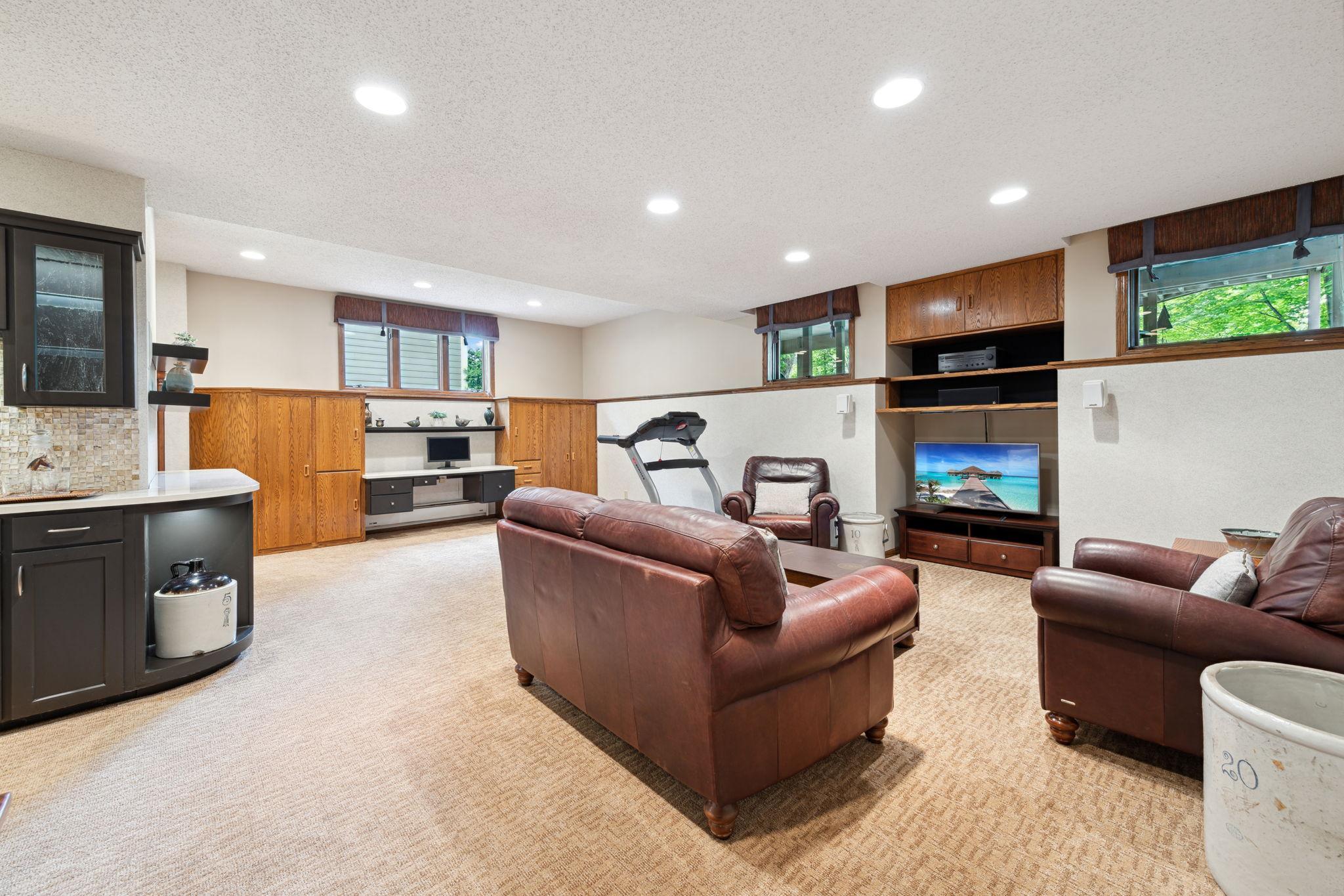 17005 Weston Bay Road Eden Prairie, MN 55347 - Photo 20 of 27