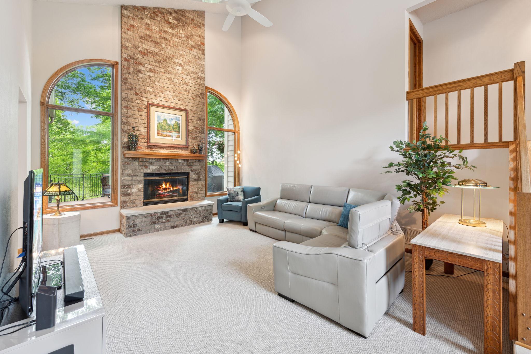 17005 Weston Bay Road Eden Prairie, MN 55347 - Photo 3 of 27