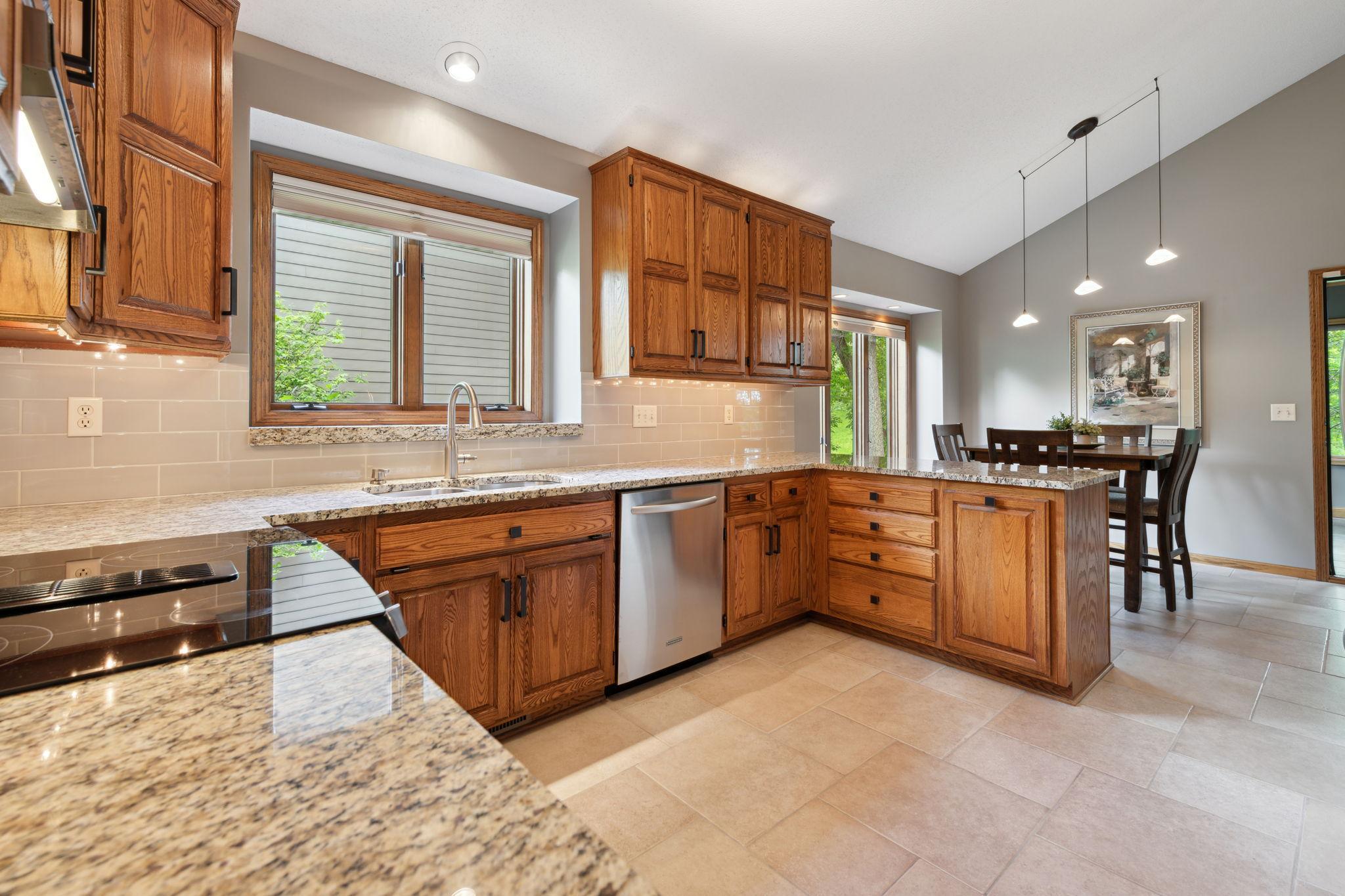 17005 Weston Bay Road Eden Prairie, MN 55347 - Photo 7 of 27