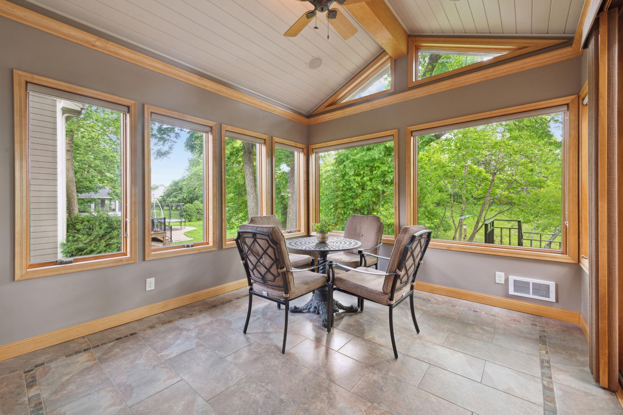 17005 Weston Bay Road Eden Prairie, MN 55347 - Photo 9 of 27