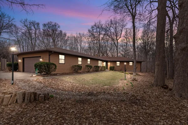 $525,000 | W275S4411 Green Country Road, Waukesha, WI 53189