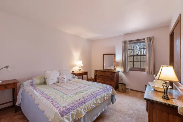 $525,000 | W275S4411 Green Country Road, Waukesha, WI 53189