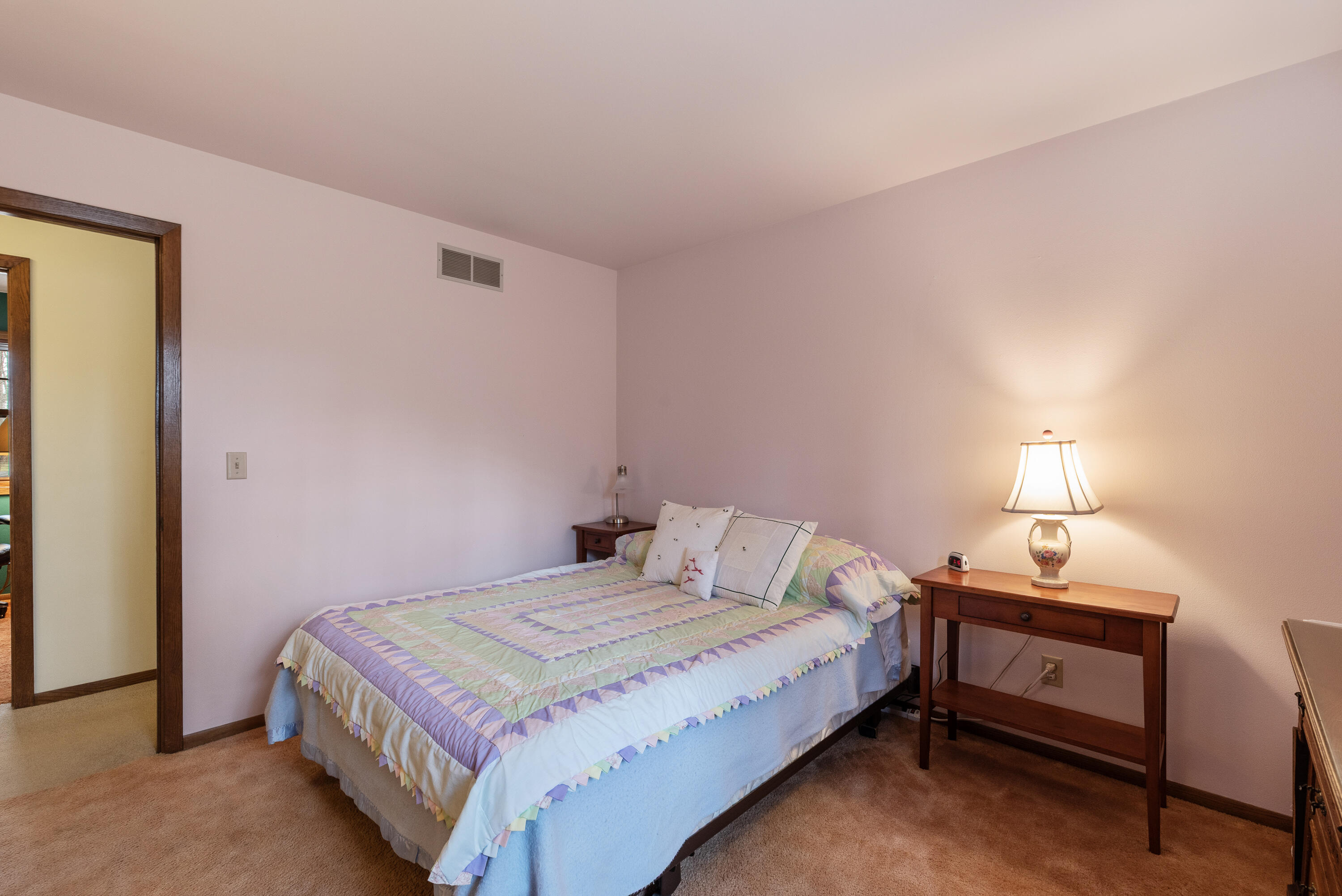 W275S4411 Green Country Road Waukesha, WI 53189 - Photo 18 of 39 W275S4411 Green Country Rd-21