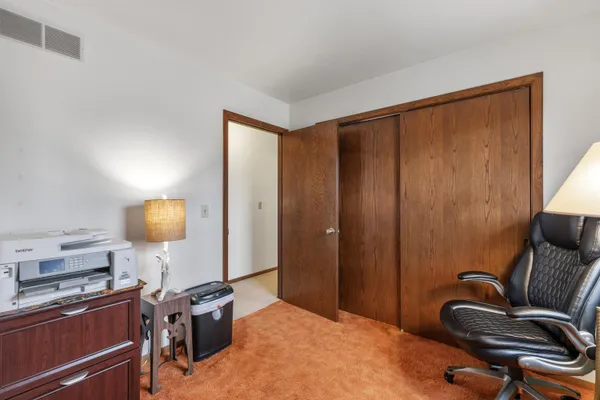 $525,000 | W275S4411 Green Country Road, Waukesha, WI 53189