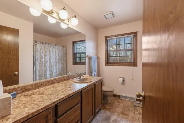 $525,000 | W275S4411 Green Country Road, Waukesha, WI 53189