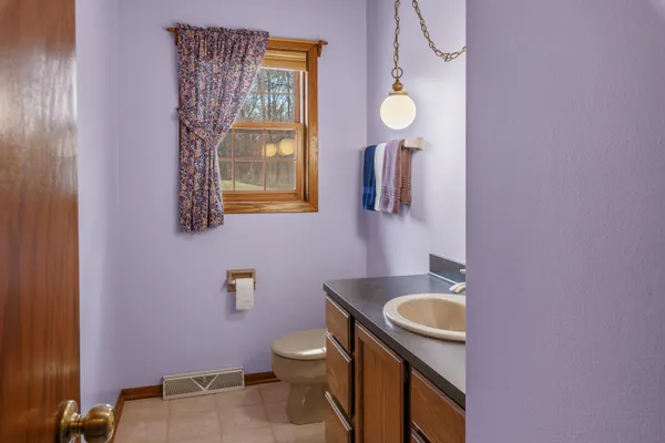 $525,000 | W275S4411 Green Country Road, Waukesha, WI 53189