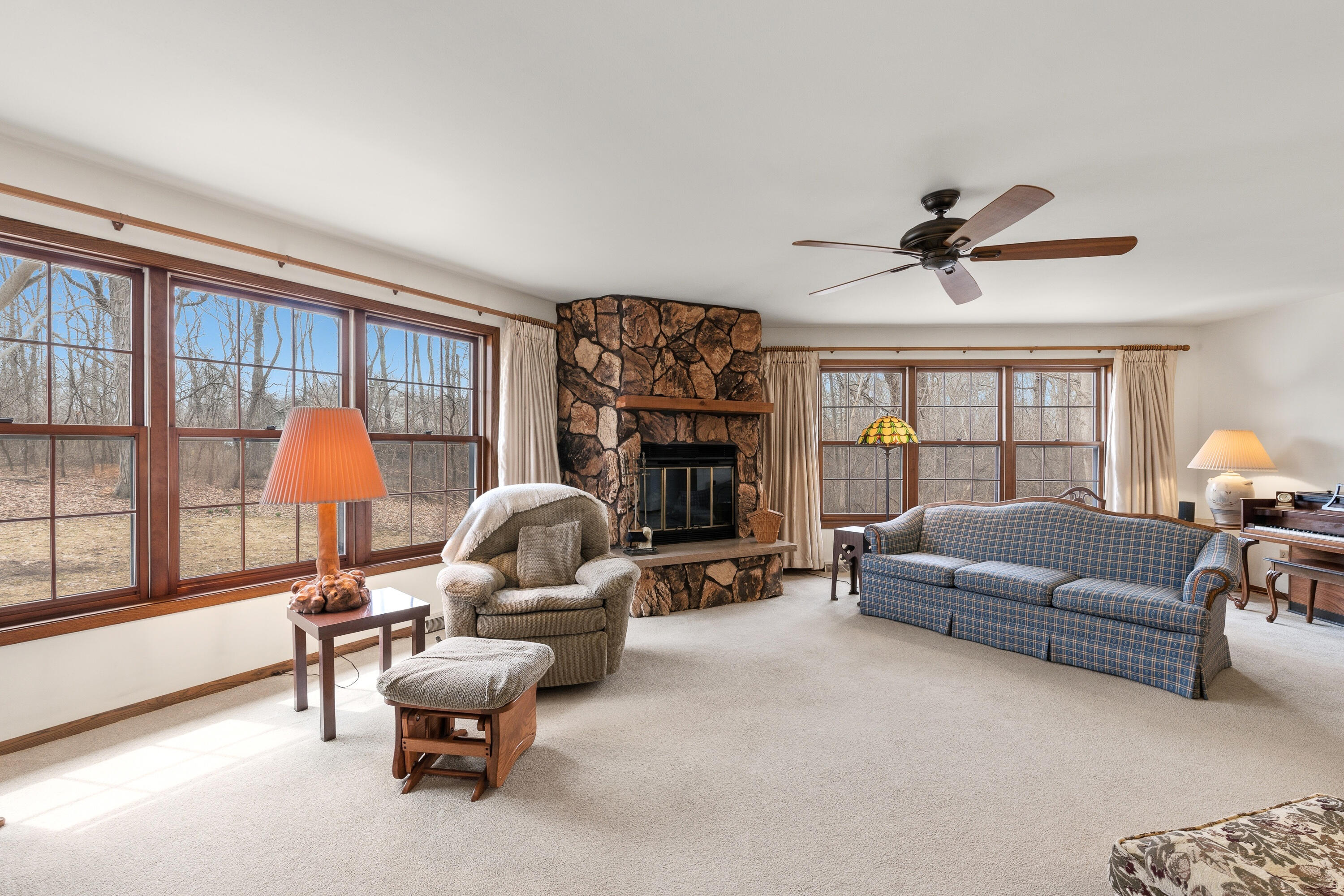 W275S4411 Green Country Road Waukesha, WI 53189 - Photo 2 of 39 W275S4411 Green Country Rd-17