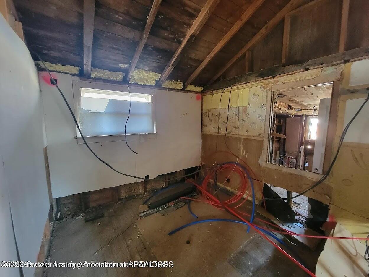 518 West Sheridan Road Lansing, MI 48906 - Photo 3 of 10 2