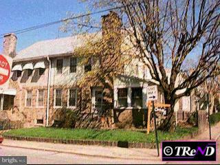 77 Hampden Road Upper Darby, PA 19082 - Photo 1 of 1