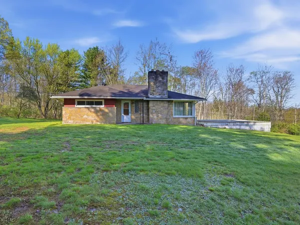 $235,000 | 17485 Highway 8, Centerville, PA 16404
