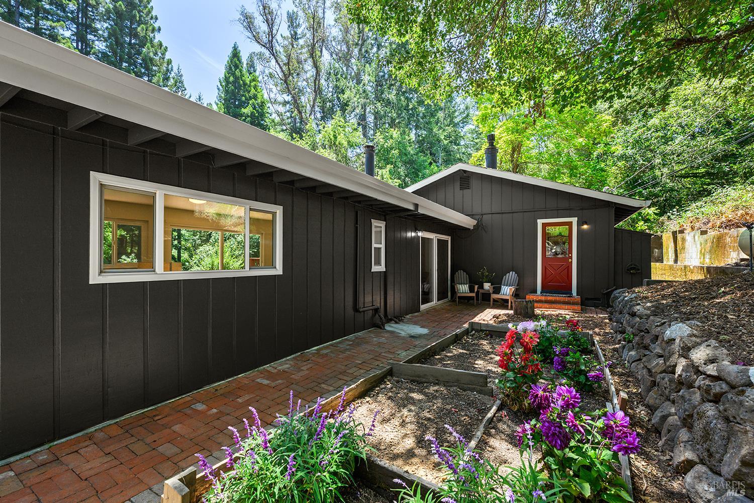 10215 Occidental Road Sebastopol, CA 95472 - Photo 16 of 50