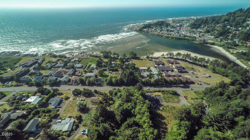 158 Highway 101 Yachats, OR 97498 - Photo 2 of 21 Aerial 2