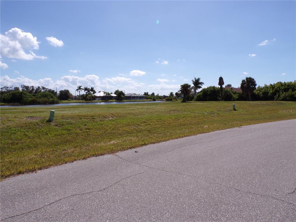 201 Redwood Road Rotonda West, FL 33947 - Photo 29 of 52 Gallery Image 29