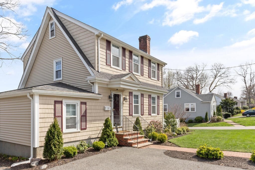 79 Albemarle Road Waltham, MA 02452 - Photo 3 of 33 Gallery Image 3