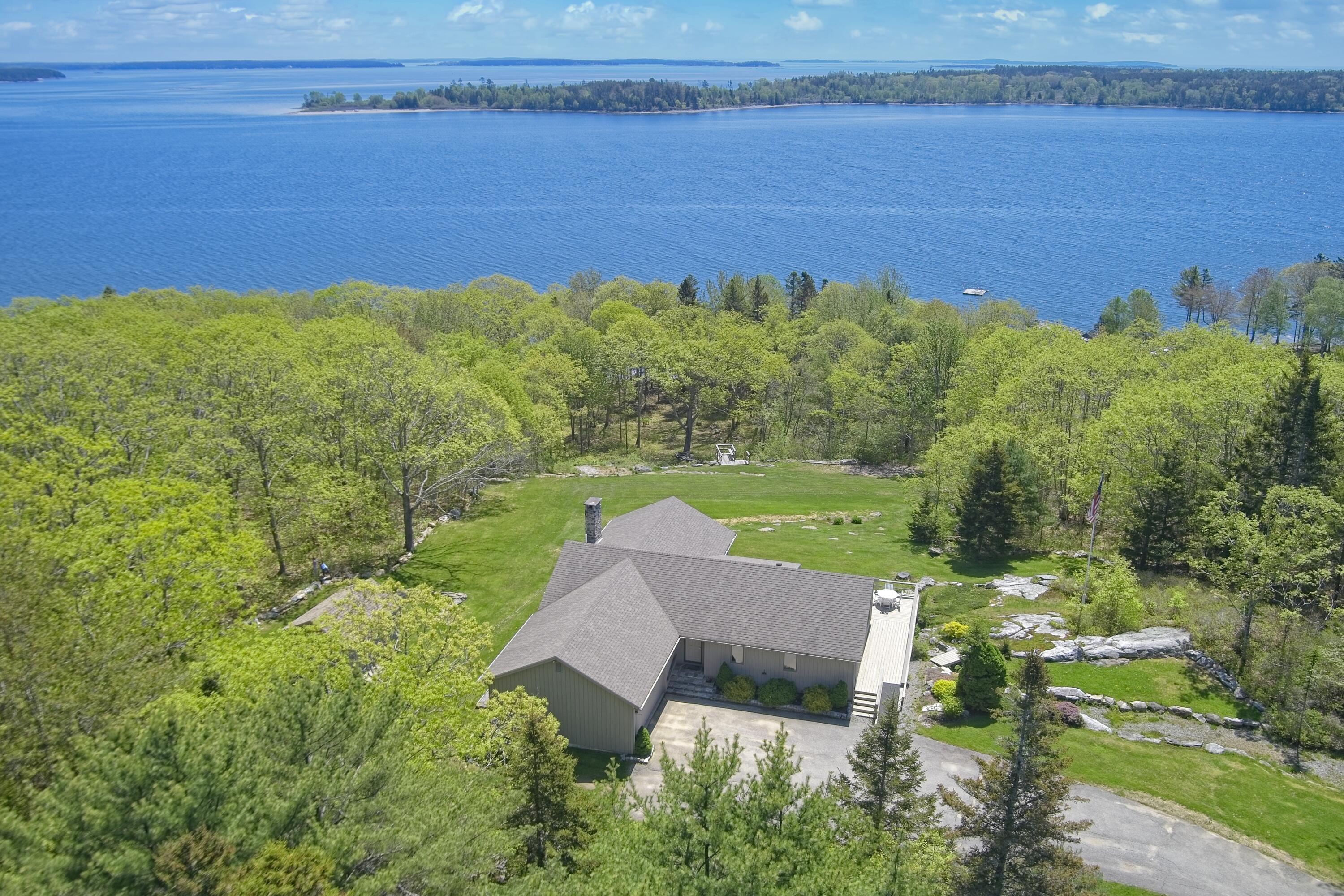 27- 153 Back Shore Road - Round Pond