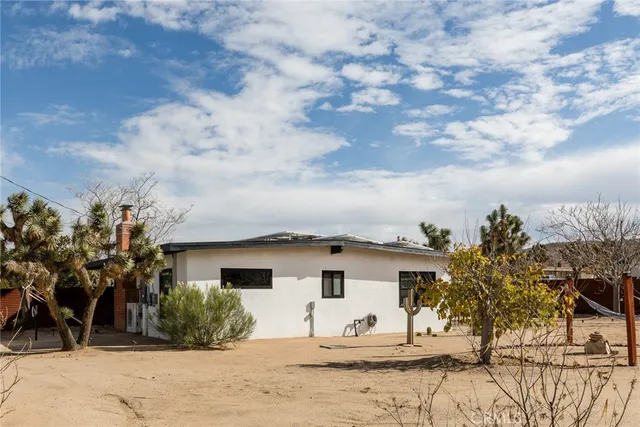 $525,000 | 7422 Joshua Lane, Yucca Valley, CA 92284
