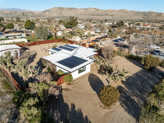 $525,000 | 7422 Joshua Lane, Yucca Valley, CA 92284