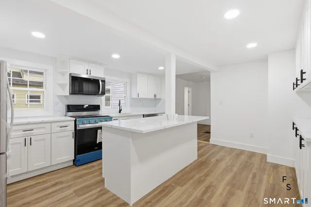 $469,925 | 219 Court Street, West Haven, CT 06516