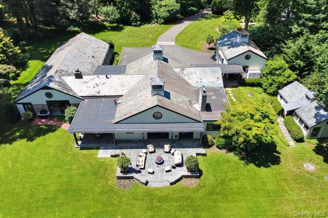 343 Chicken Valley Road Glen Head, NY 11545 - Photo 45 of 49