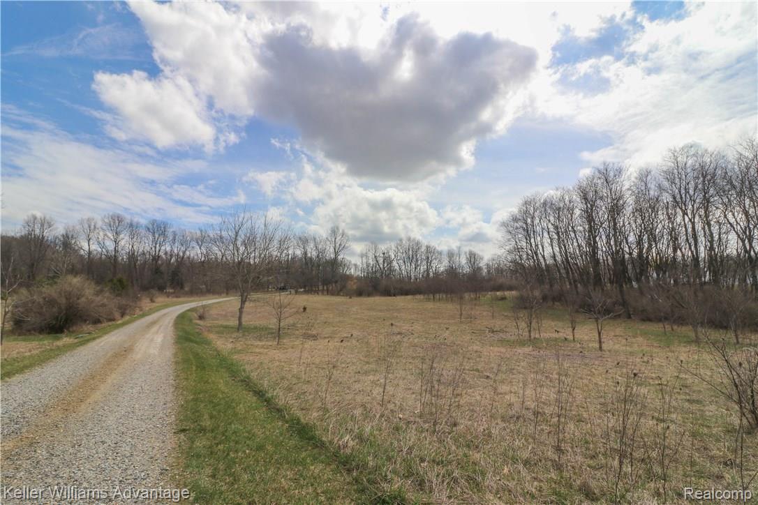 5210 Fenton Road Fenton, MI 48430 - Photo 54 of 67 IMG_0113.jpg