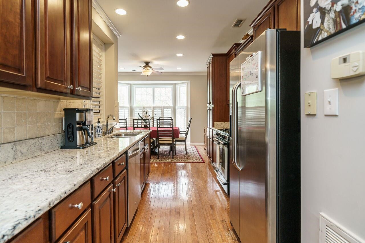 6903 Middleboro Drive Raleigh, NC 27612 - Photo 12 of 26 Kitchen