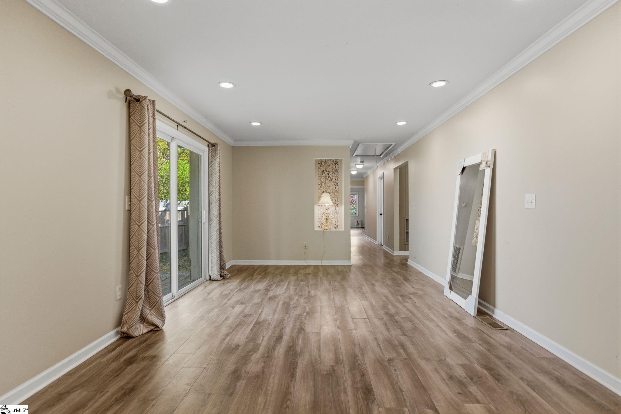 101 Pleasant Drive Mauldin, SC 29662 - Photo 5 of 28