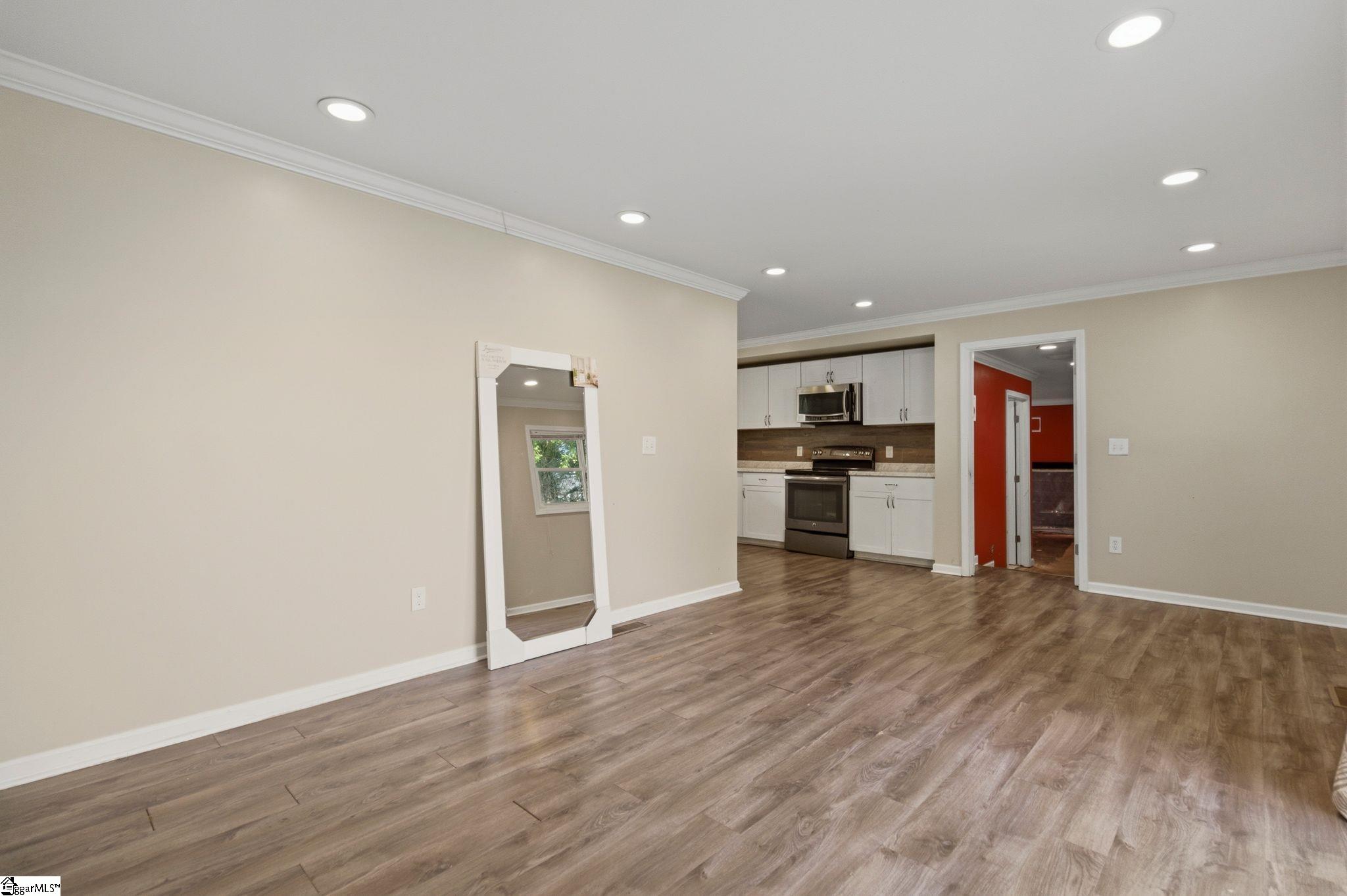 101 Pleasant Drive Mauldin, SC 29662 - Photo 6 of 28