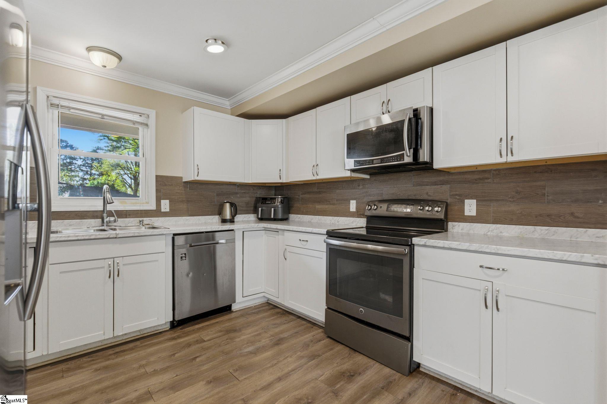 101 Pleasant Drive Mauldin, SC 29662 - Photo 9 of 28