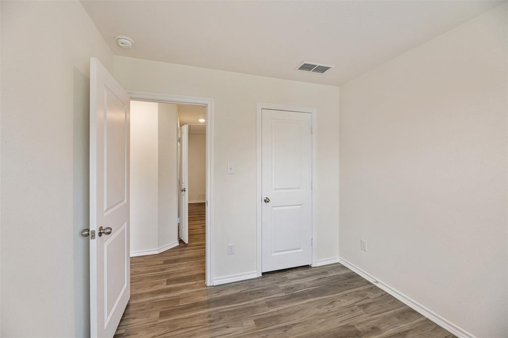 805 South 6th Street Bonham, TX 75418 - Photo 12 of 22