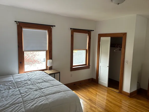 $2,400 | 186 Main Street, Unit 2, Easton, MA 02356