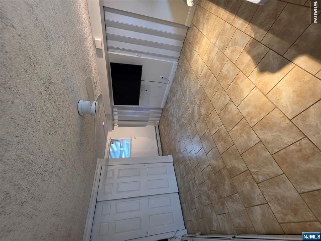 433 Thompson Street Hackensack, NJ 07601 - Photo 5 of 13