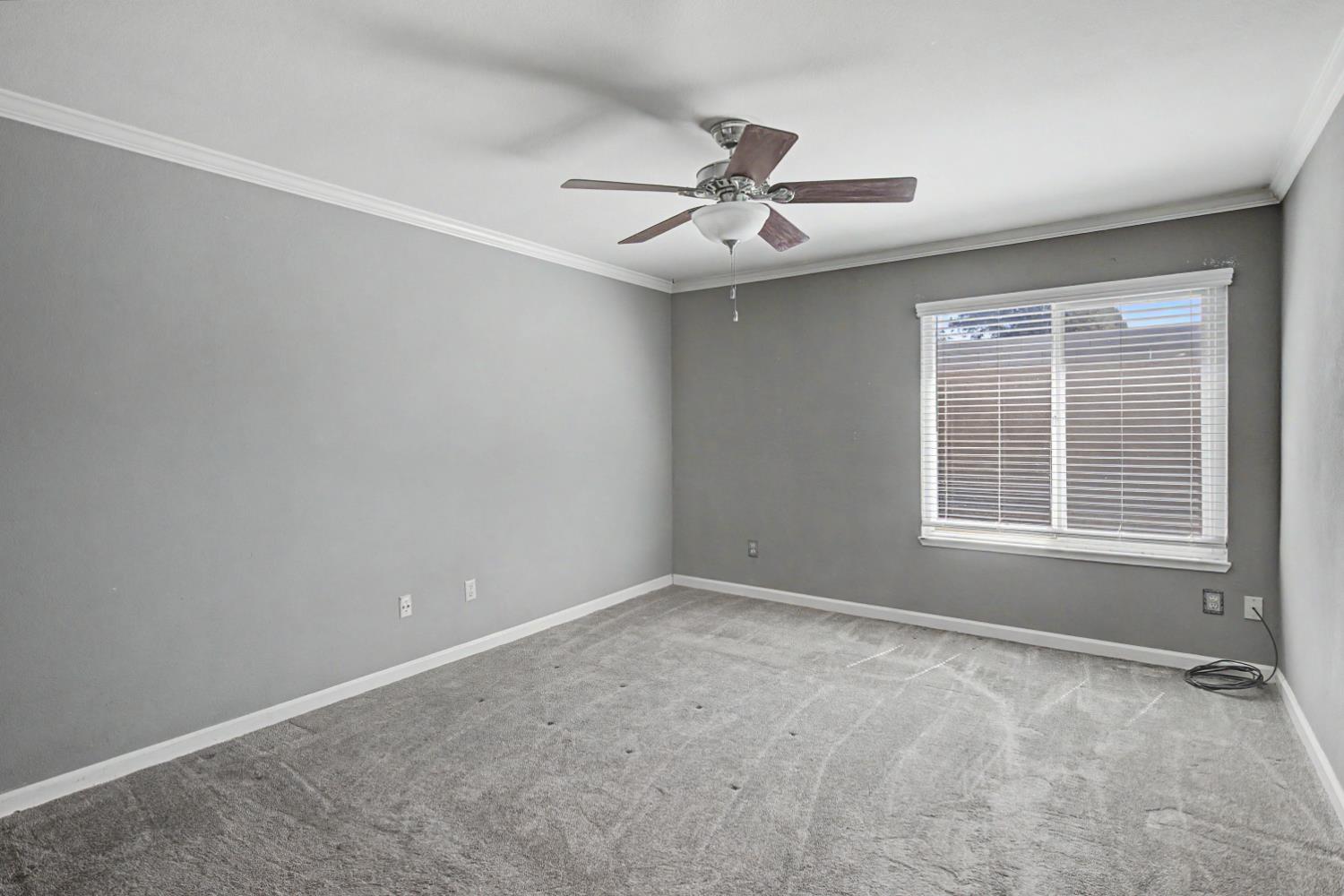 204 Gelf Lane Modesto, CA 95357 - Photo 17 of 29 Primary bedroom