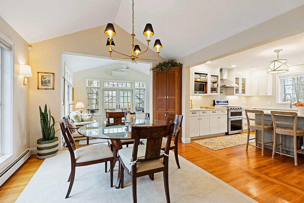 44 Island View Lane Brunswick, ME 04011 - Photo 11 of 73 28_BP5A7621_DxO_mls