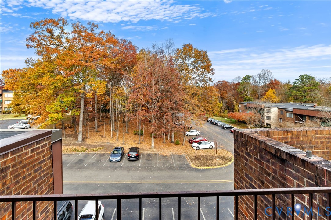 1501 Largo Road, Unit 301 Henrico, VA 23238 - Photo 34 of 40 a view of city from a balcony