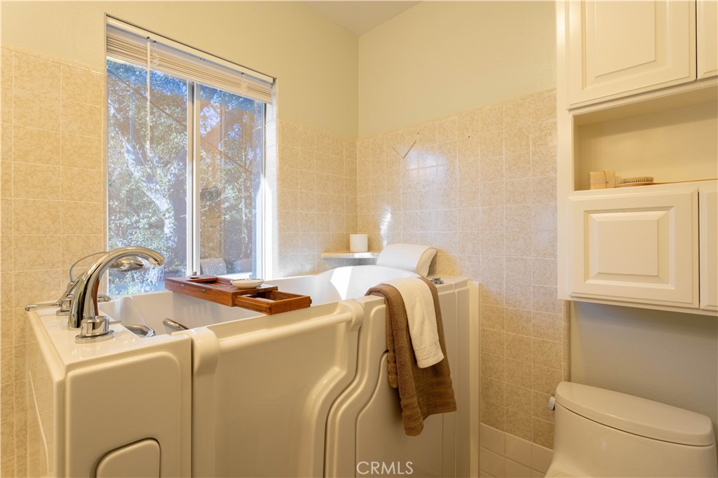 1001 Briarcliff Road Monrovia, CA 91016 - Photo 32 of 59