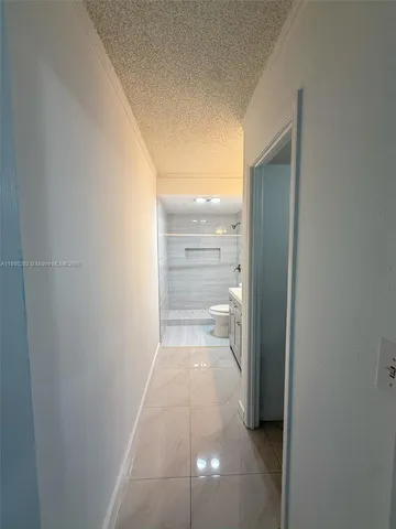 $1,800 | 7051 Environ Boulevard, Unit 431, Lauderhill, FL 33319