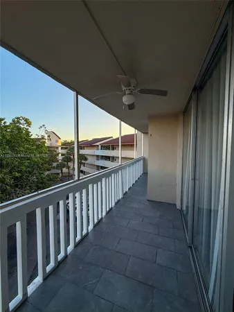 $1,800 | 7051 Environ Boulevard, Unit 431, Lauderhill, FL 33319