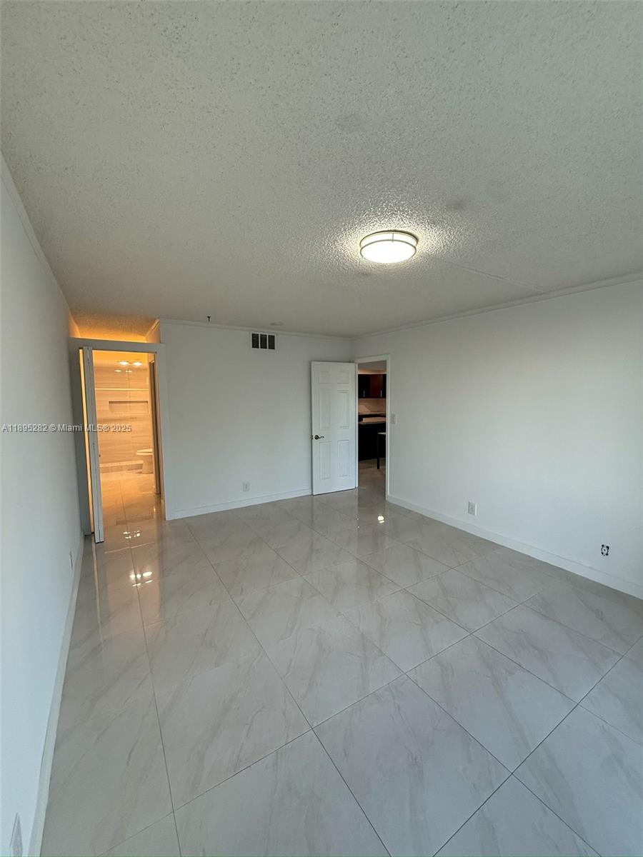 7051 Environ Boulevard, Unit 431 Lauderhill, FL 33319 - Photo 7 of 28