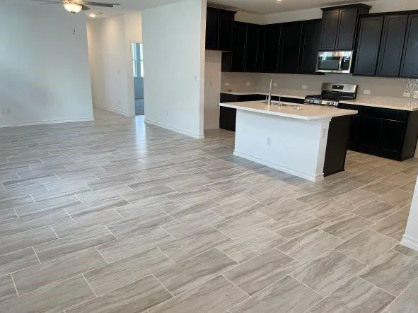 $2,095 | 401 Stinchcomb Road, Hutto, TX 78634