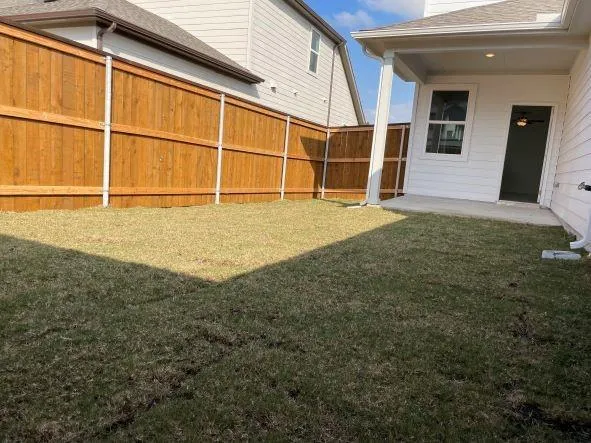 $1,875 | 401 Stinchcomb Road, Hutto, TX 78634
