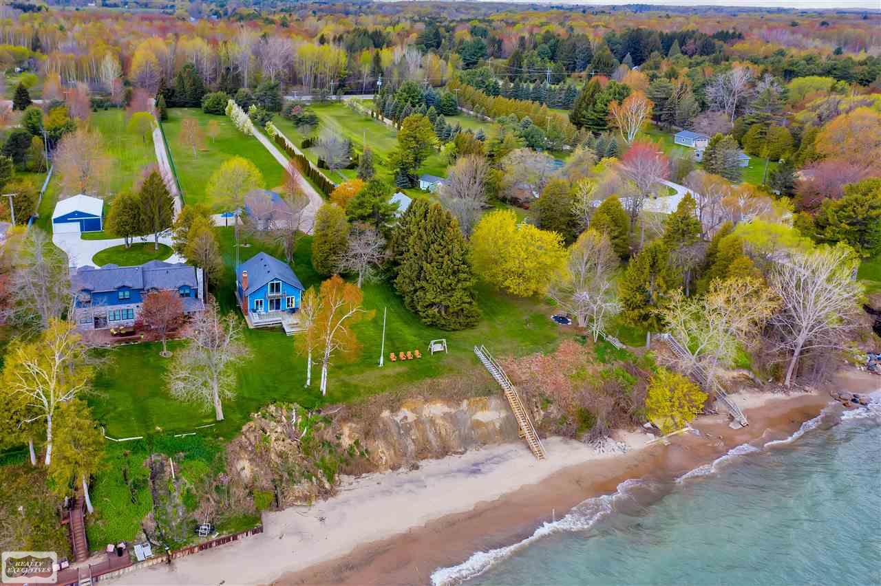 4549 Lakeshore Road Lexington, MI 48450 - Photo 44 of 46 50041034-43.JPG