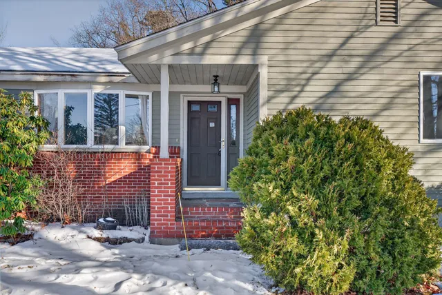 $475,000 | 5 Meadow View Drive, Biddeford, ME 04005