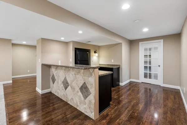 $650,000 | 5160 Charter Oaks Drive, Bettendorf, IA 52722