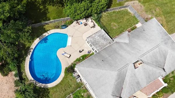 $749,000 | 2135 Michelle Drive, Brookfield, WI 53045