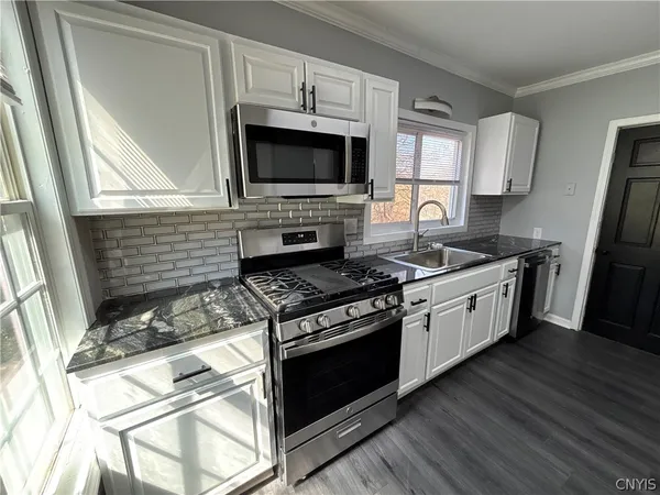 $1,650,000 | 212 Westcott Street, Syracuse, NY 13210