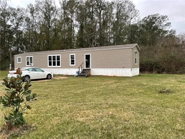 $379,000 | 16221-16227 East Club Deluxe Road, Hammond, LA 70403