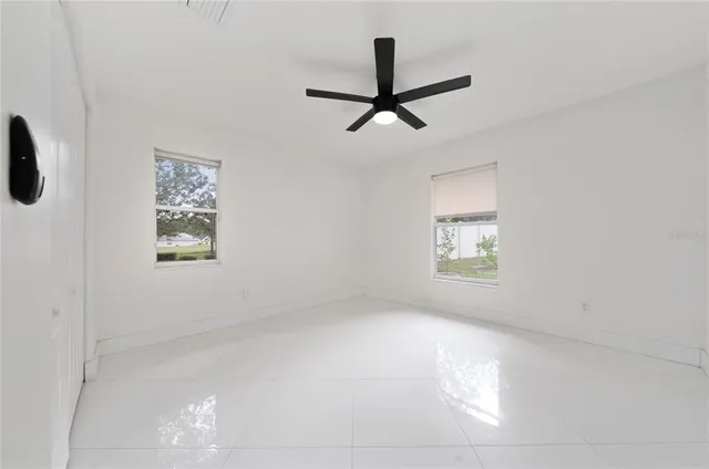 a view of a window in an empty room