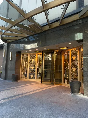 $2,150 | 111 East Chestnut Street, Unit 17E, Chicago, IL 60611
