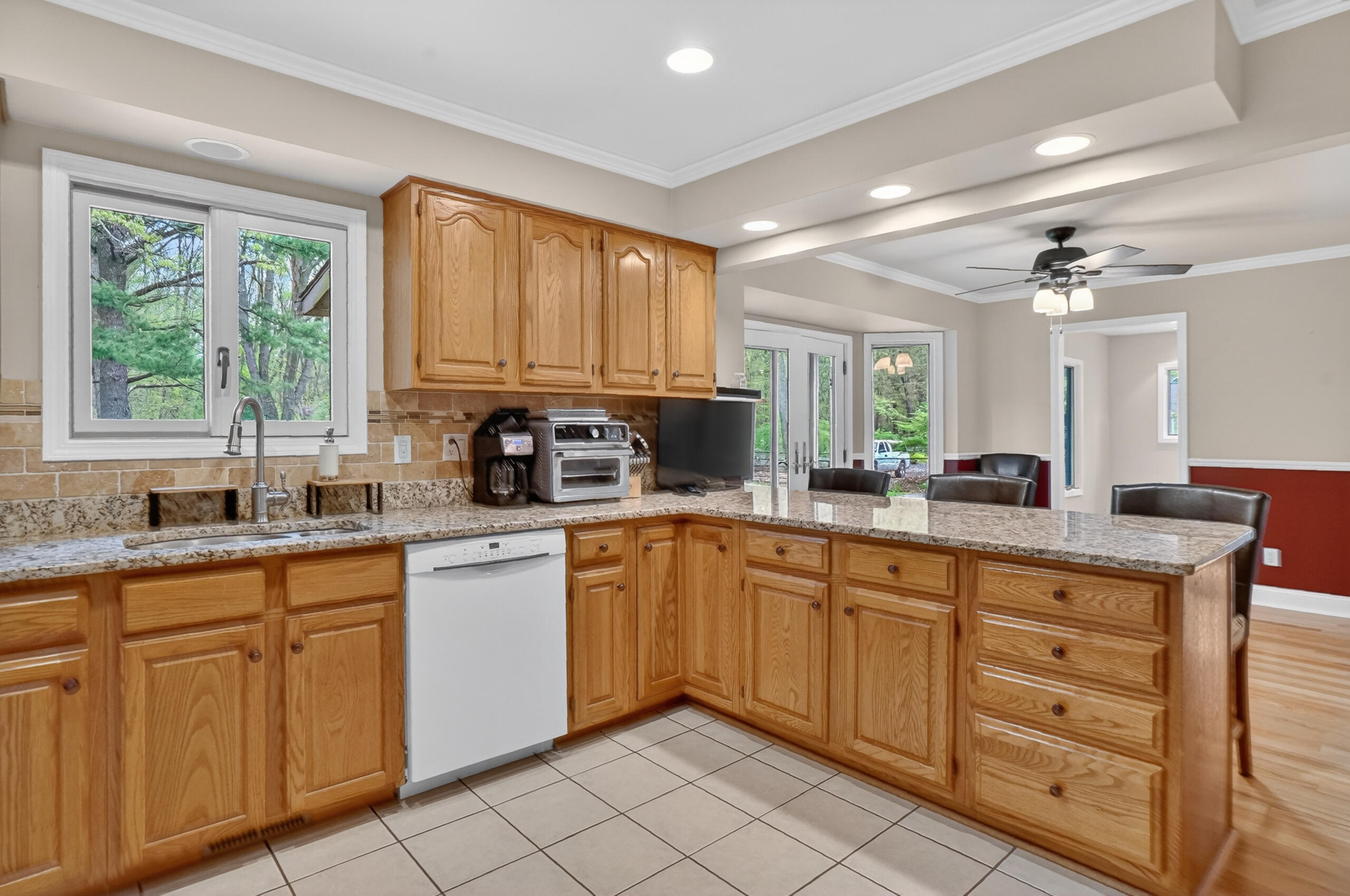 11425 Mcgregor Road Pinckney, MI 48169 - Photo 15 of 50 Kitchen 1
