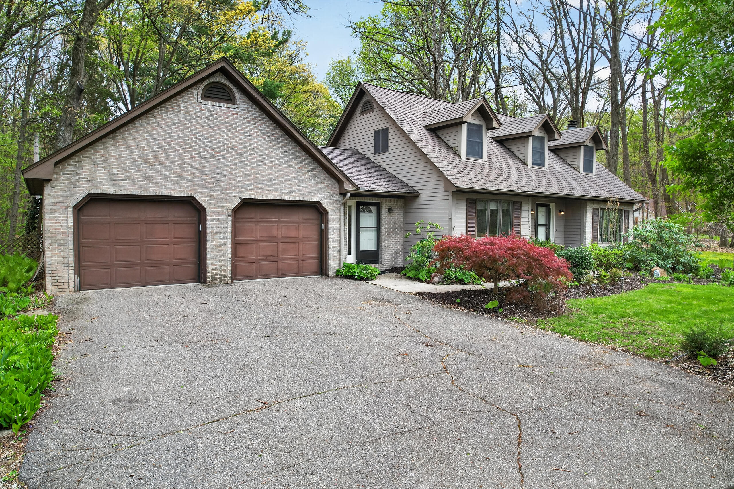 11425 Mcgregor Road Pinckney, MI 48169 - Photo 2 of 50 Front of House 2
